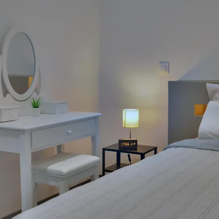 Le Drouhouse + Parking Prive Apartment *
